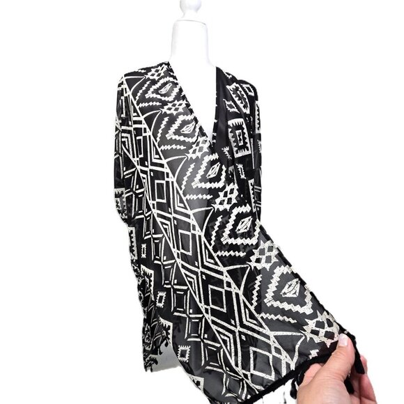 Women's Black White Aztec Tribal Fringe Boho Swim Cover Cardigan Kimono Poncho - Picture 3 of 7
